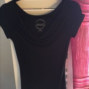 Cap sleeves, great drape